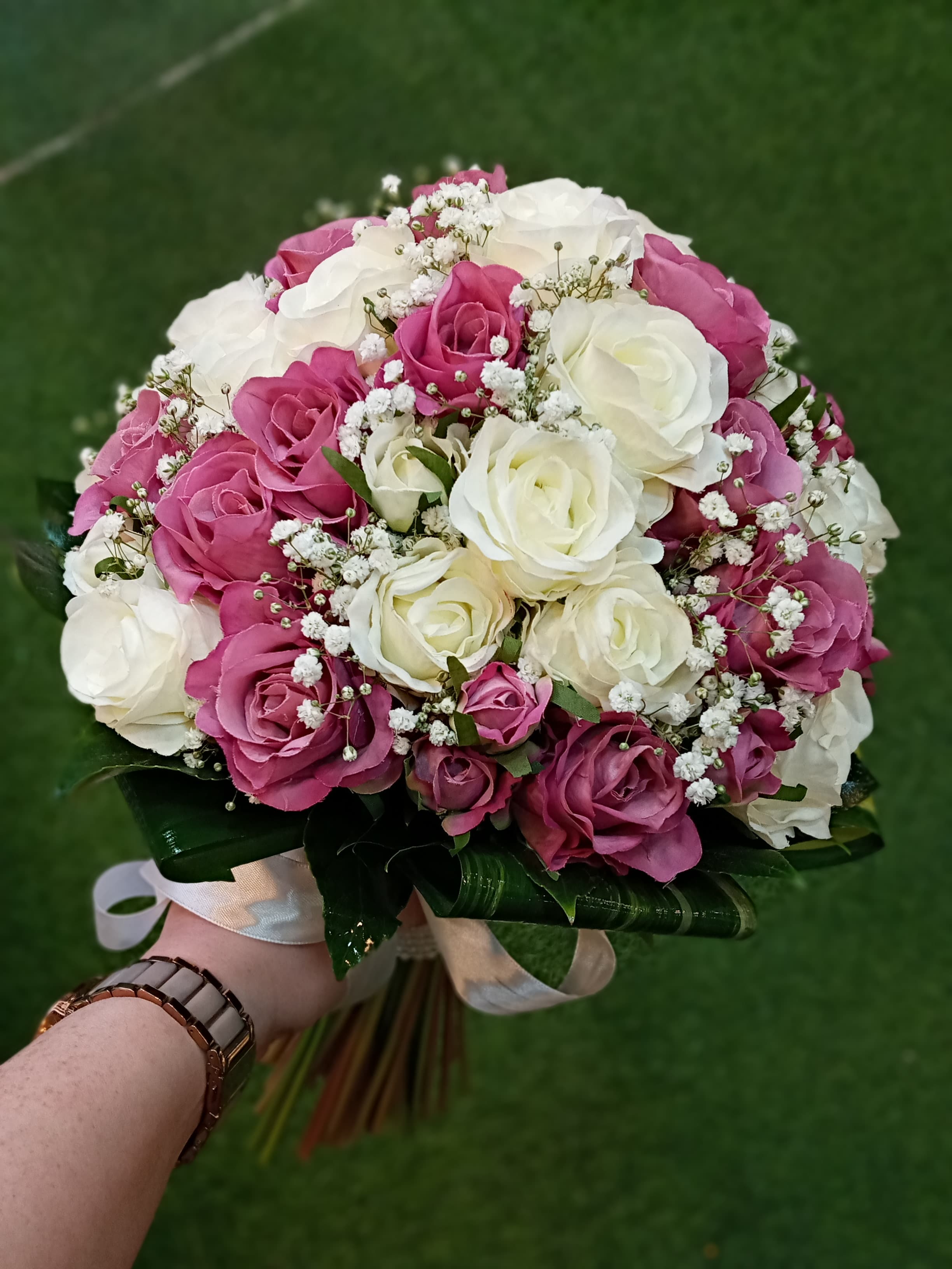 זר כלה מלאכותי עגול