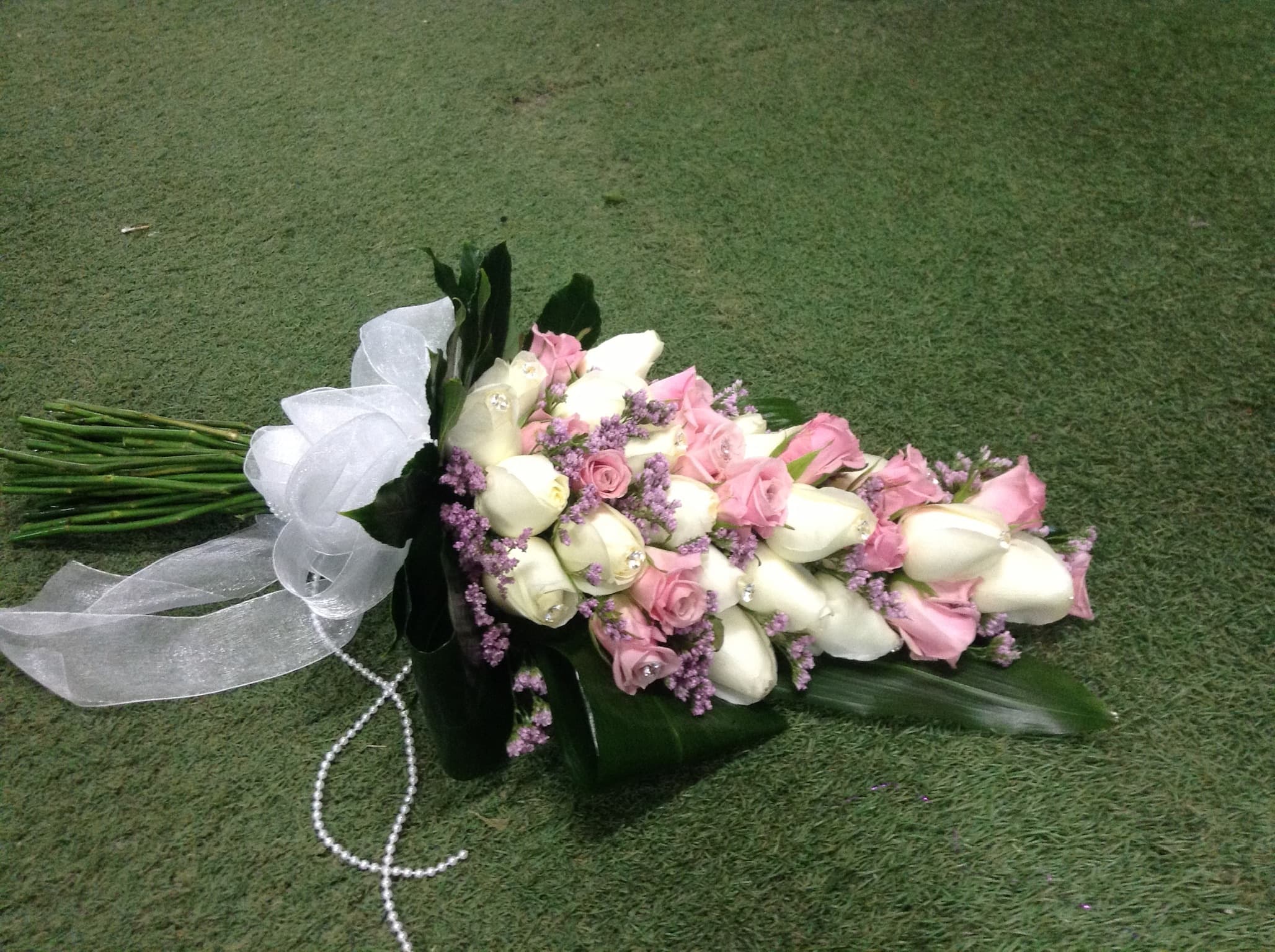 זר כלה מאורך ורדים