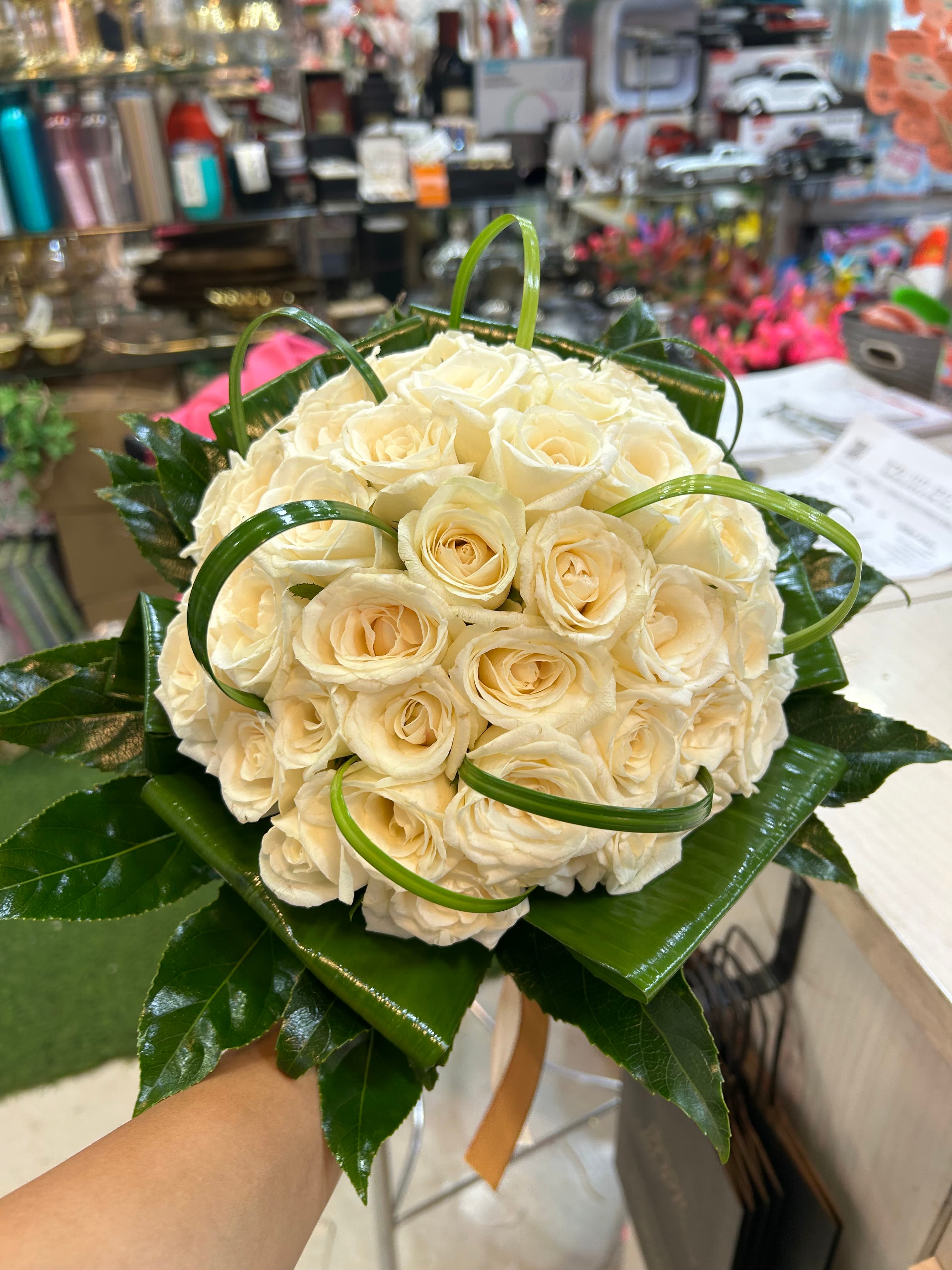 זר כלה ורדים קשתות