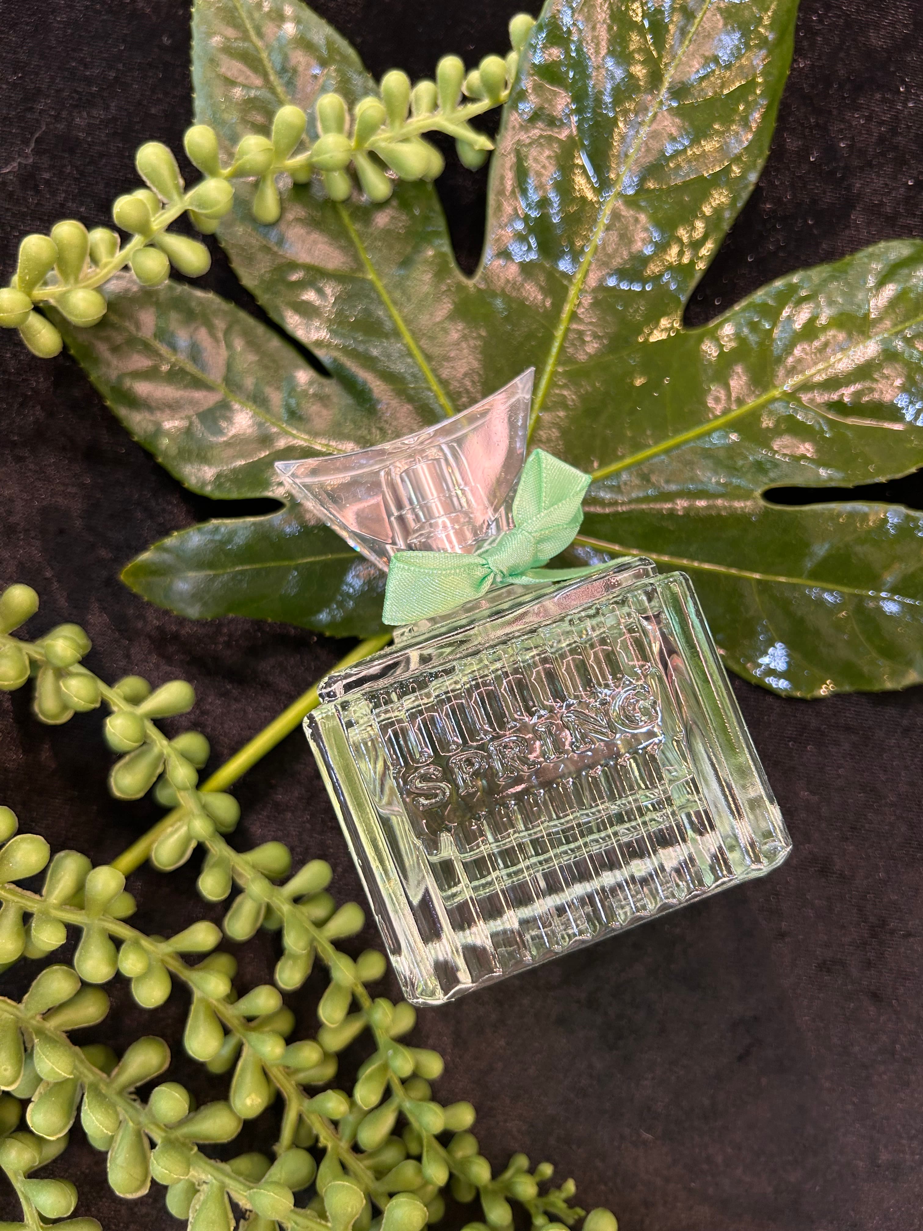 בושם יוקרתי בניחוח פירותי