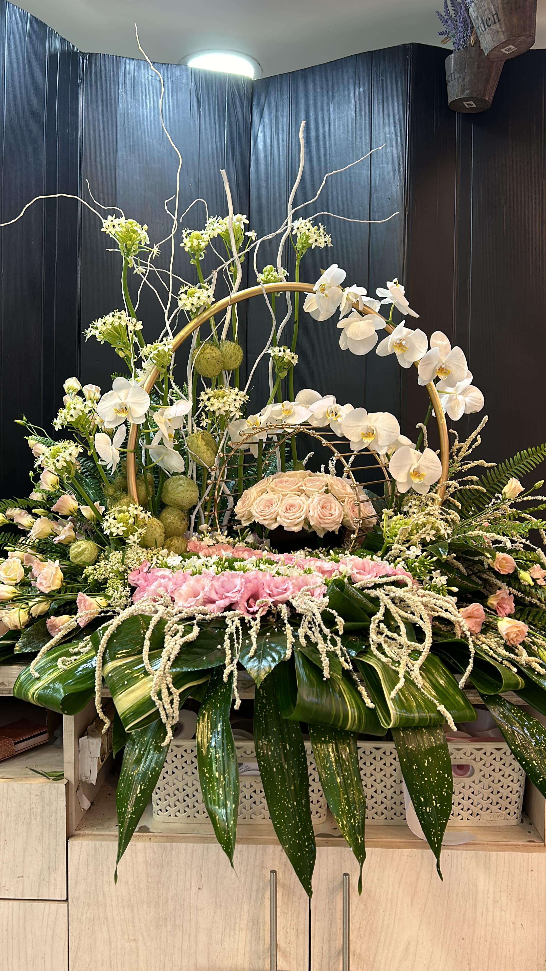 זר אירוסין גדול ומרשים